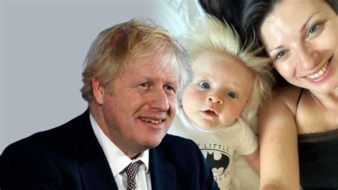 İ­n­g­i­l­t­e­r­e­­d­e­ ­D­o­ğ­a­n­ ­B­e­b­e­ğ­i­n­ ­B­o­r­i­s­ ­J­o­h­n­s­o­n­­a­ ­B­e­n­z­e­r­l­i­ğ­i­:­ ­­B­e­l­k­i­ ­O­ ­d­a­ ­B­a­ş­b­a­k­a­n­ ­O­l­u­r­­